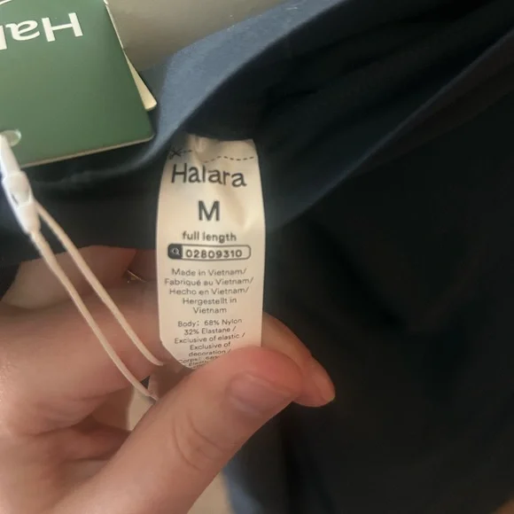 Halara Navy Leggings NWT - Picture 5 of 5